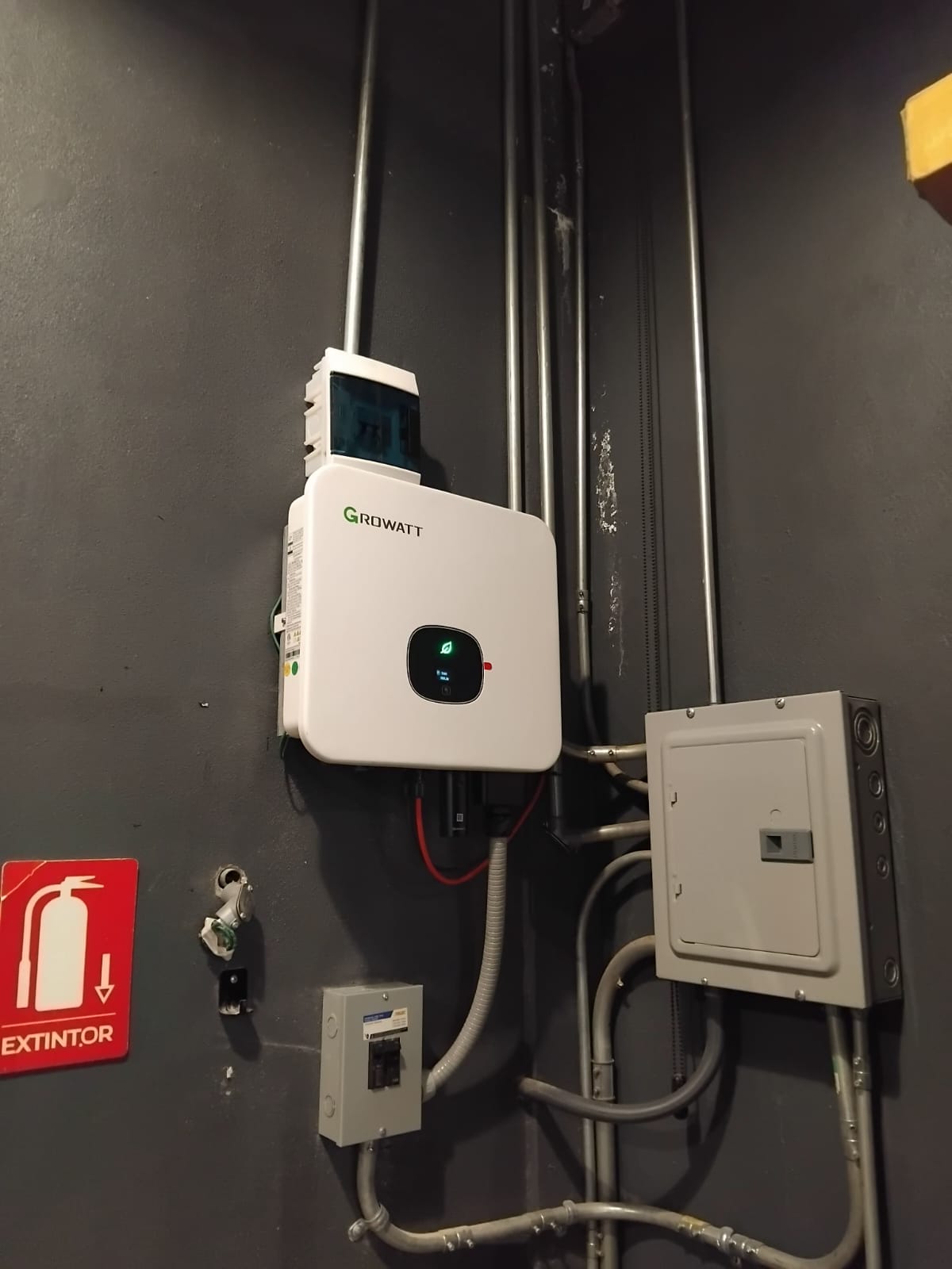 Inversor Growatt instalado