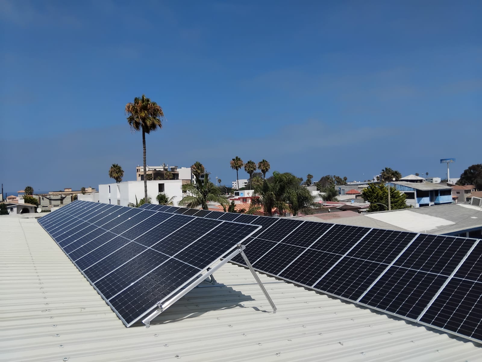 Instalación comercial de paneles solares